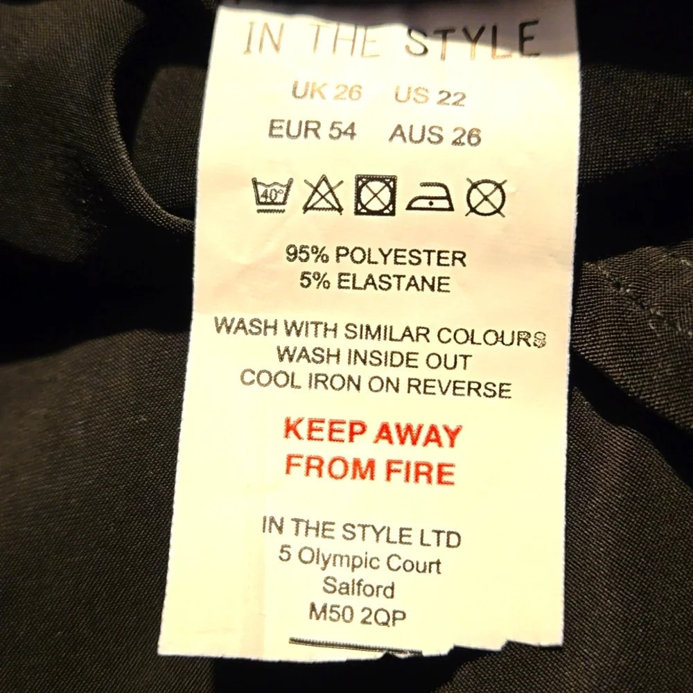 In the Style Black Pullover Top NWT Women’s 22 UK 26 Sleeveless Stretch Blouse - Picture 6 of 10